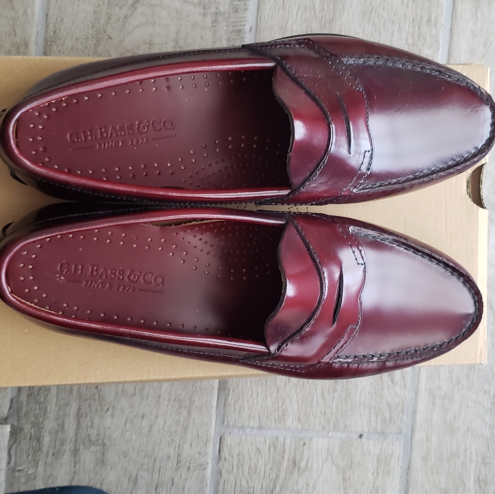 Brand New G.H. Bass Weejuns Penny Loafers sz. 9.5